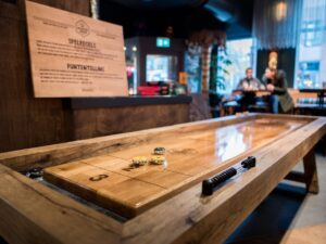 Shuffly Shuffleboard old oak - robuus eiken 14ft